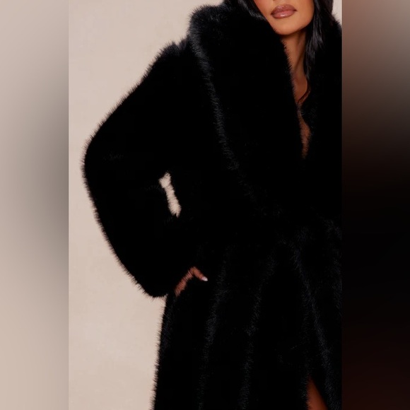 New with Tags Never Worn Madison Fashionnova Fur Coat - Picture 8 of 11